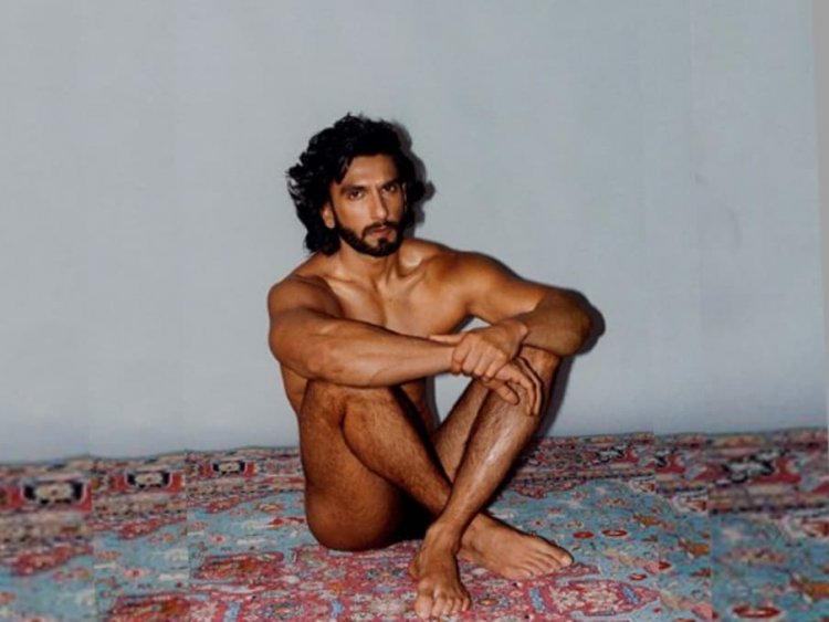 Nude Photo Shoot: Ranveer Singh पर FIR  2022