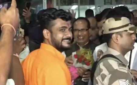 झारखंड भाजपा के प्रदेश चुनाव प्रभारी शिवराज सिंह रांची पहुंचे, विश्व सरमा रविवार को आयेंगे, चुनावी तैयारी को देंगे गति, जोरदार स्वागत