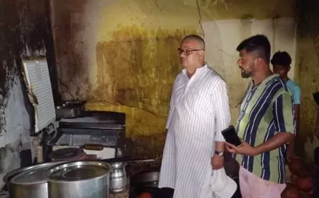 मानगो डिमना चौक के होटल में लगी आग: कैसे बचाई गई जान?