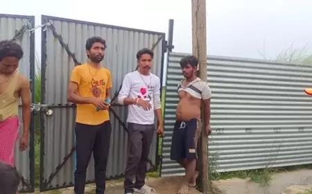 क्या चक्रधरपुर में घर में घुसकर मोबाइक चोरी करते युवक को पकड़ा गया?