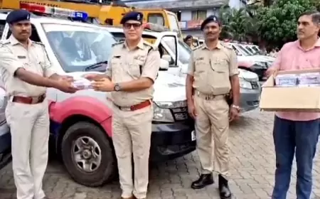 जमशेदपुर ट्रैफिक डीएसपी ने पीसीआर वैन चालकों को उपलब्ध कराई फर्स्ट एड किट