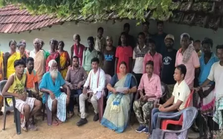 गंधनिया हाट मैदान में सामुदायिक भवन निर्माण के खिलाफ ग्रामीणों ने विरोध