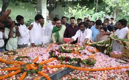 मुख्यमंत्री हेमंत सोरेन ने शहीद निर्मल महतो के 37वें शहादत दिवस पर दी श्रद्धांजलि