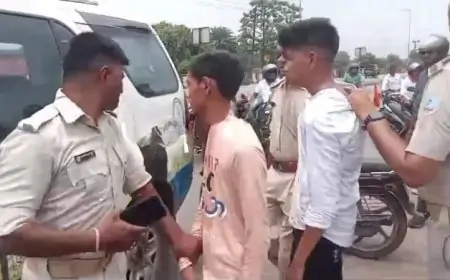 आदित्यपुर में सरेआम बाइक चोरी की कोशिश, भीड़ ने जमकर की धुनाई! पढ़ें पूरी घटना की सनसनीखेज कहानी