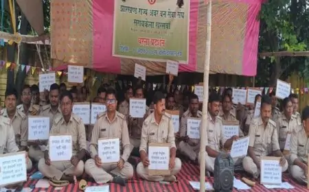 वनरक्षी से वनपाल पदोन्नति नियम में संशोधन से नाराज वनरक्षियों की अनिश्चितकालीन हड़ताल