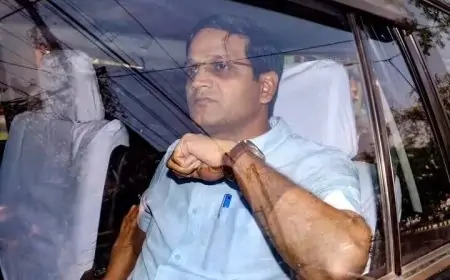 रांची के पूर्व डीसी छवि रंजन को हाईकोर्ट से मिली जमानत, विवादास्पद जमीन खरीद-बिक्री मामले में थे आरोपी