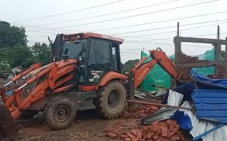 जमशेदपुर में कोर्ट के आदेश पर अतिक्रमण हटाया गया: एमजीएम थाना क्षेत्र में सरकारी जमीन से कब्जा हटाया गया