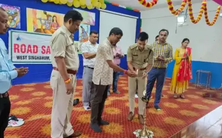 सड़क सुरक्षा पर चक्रधरपुर में विशेष कार्यशाला का आयोजन, जागरूकता बढ़ाने पर दिया गया जोर
