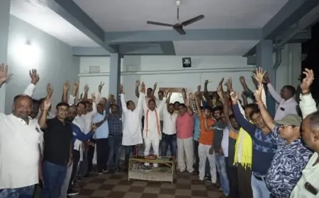मानगो और एमजीएम थाना क्षेत्र में घरों के ध्वस्तीकरण के खिलाफ जनकल्याण समिति का विरोध, सरकार और प्रशासन पर सवाल