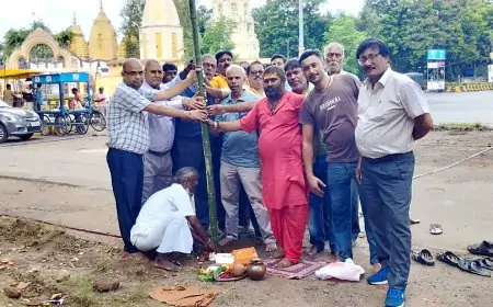 कदमा रंकिणी मंदिर में दुर्गा पूजा के लिए भूमिपूजन सम्पन्न, इस बार बंगाल के कारीगरों से बनेगा आकर्षक पंडाल