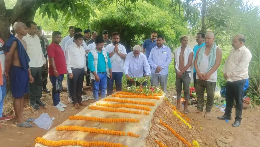 खरसावां में शहीदों को श्रद्धांजलि देने पहुंचे चंपाई सोरेन, कोल्हान की धरती से नई राजनीतिक पारी की शुरुआत