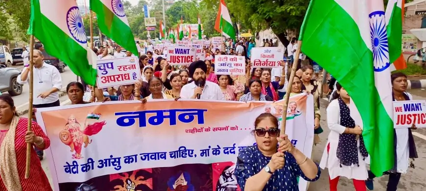 जमशेदपुर में नमन शहीदों के सपनों द्वारा महिला सुरक्षा को लेकर आक्रोश रैली, सैकड़ों ने उठाई न्याय की मांग