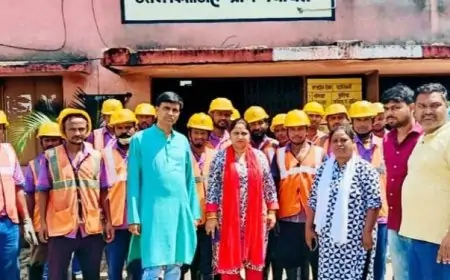 जमशेदपुर के बागबेड़ा में टाटा स्टील फाउंडेशन और यूआईएसएल ने शुरू की सफाई अभियान, नाला और कचरे की सफाई कार्य का शुभारंभ