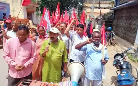 चाकुलिया में सीपीआई (एम) का जोरदार प्रदर्शन: किसानों की ऋण माफी और बिजली आपूर्ति सहित कई मांगें उठाई गईं