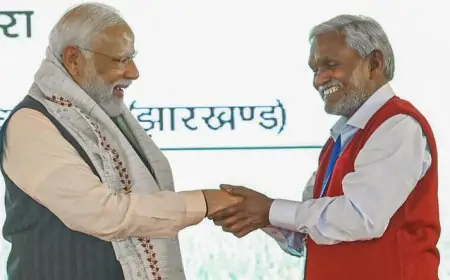 प्रधानमंत्री मोदी का जमशेदपुर दौरा: झारखंड सरकार पर कड़ा हमला और चंपाई सोरेन का अभिनंदन