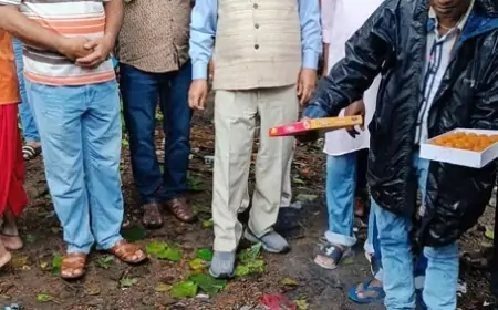 जमशेदपुर में बाबा विश्वनाथ मंदिर के बाउंड्री और सामुदायिक भवन का शिलान्यास, विधायक सरयू राय ने किया उद्घाटन