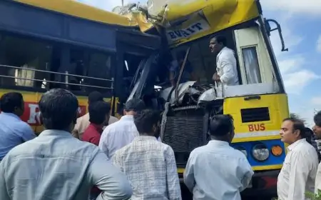 तेलंगाना में कॉलेज बसों की भीषण टक्कर, एक की मौत और कई घायल