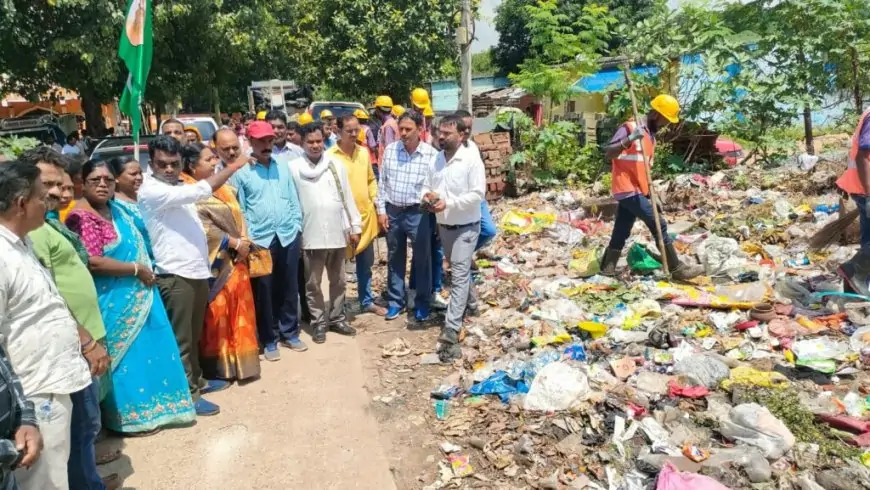 दुर्गा पूजा से पहले पोटका में स्वच्छता अभियान, विधायक संजीव सरदार ने उठाया सफाई का बीड़ा