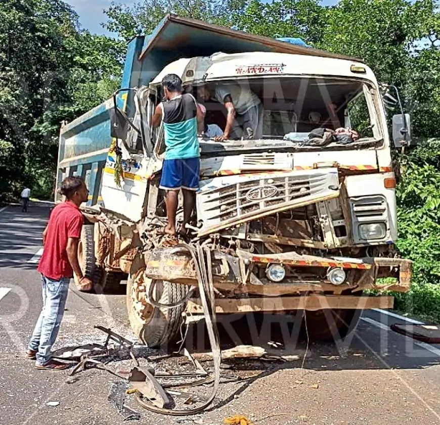 जादूगोड़ा में भयानक सड़क दुर्घटना: पुलिस ने दिखाया मानवता का चेहरा, JCB से बचाई जान!