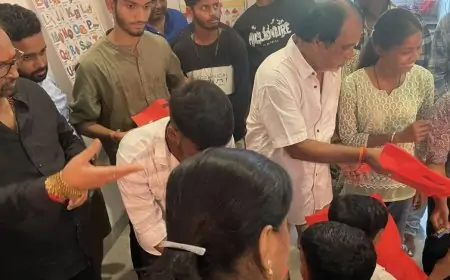 दुर्गा पूजा पर ग्रीन स्काई फाउंडेशन के बच्चों को मिला खास तोहफा, भगवती सेवा संघ ने बांटे नए कपड़े!