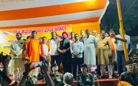 अर्जुन मुंडा ने जमशेदपुर में 51 फीट ऊंचे रावण का किया दहन, दो घंटे तक चली आतिशबाजी