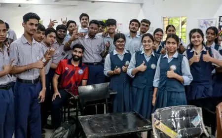 जमशेदपुर एफसी के मनवीर सिंह ने छात्रों को दिए सफलता के मंत्र, सपनों का पीछा न छोड़ने का आग्रह