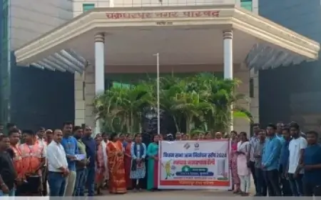 चक्रधरपुर में मतदाता जागरूकता रैली, 13 नवंबर को शत-प्रतिशत मतदान का आह्वान