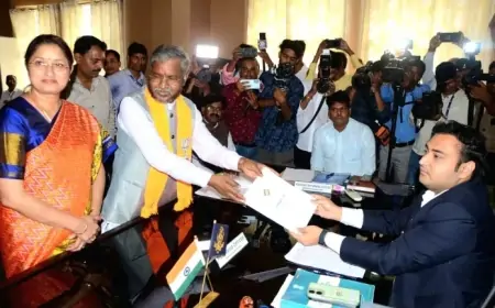बाबूलाल मरांडी ने धनवार से भरा नामांकन, कहा: “भाजपा सरकार बनाएगी झारखंड के सपने साकार