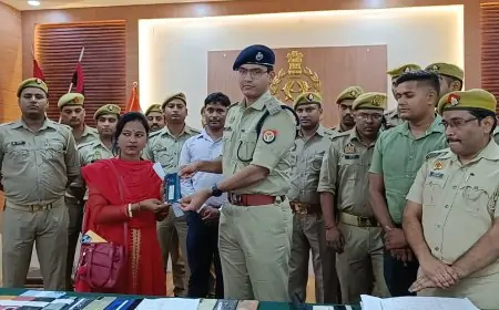 गोरखपुर पुलिस ने 224 मोबाइल धारकों को दीपावली पर दिया खास तोहफा