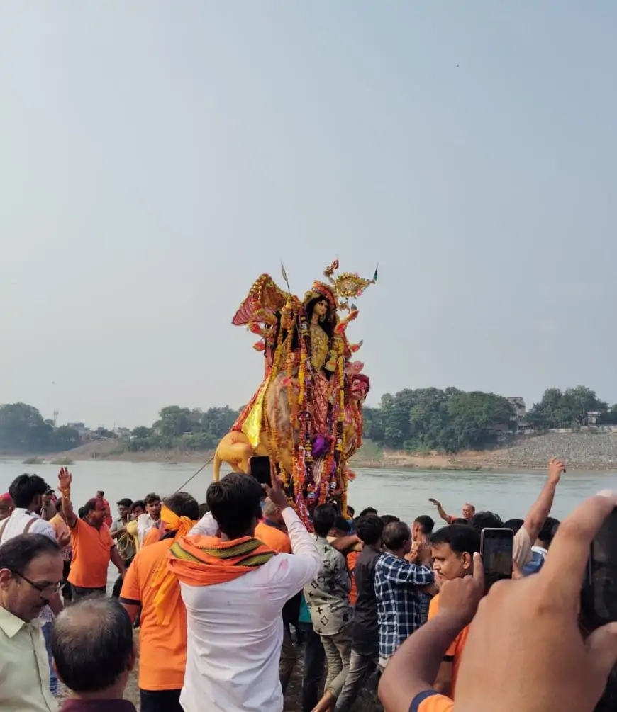 जेम्को सार्वजनिक दुर्गा पूजा शांतिपूर्ण संपन्न, श्रद्धालुओं ने नम आंखों से दी मां दुर्गा को विदाई