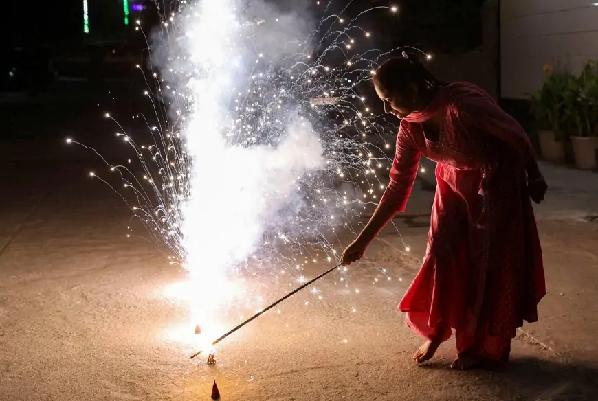 दीपावली पर सिर्फ 2 घंटे ही फोड़ सकेंगे पटाखे, झारखंड प्रदूषण बोर्ड ने जारी किए नए निर्देश