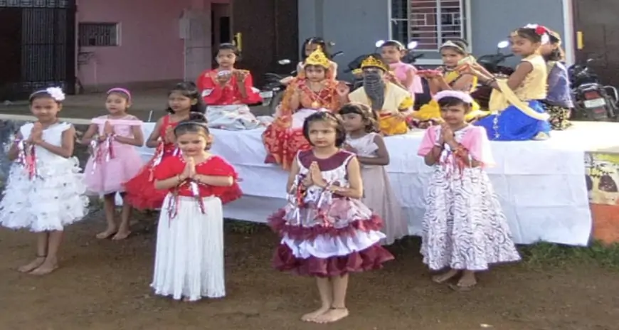 जमशेदपुर के जेवियर पब्लिक स्कूल में दीपावली की भव्य झांकी: लक्ष्मी-गणेश पूजा और बच्चों के नृत्य ने जीता दिल!