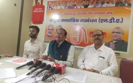 "बन्ना गुप्ता आकंठ भ्रष्टाचार में डूबे हैं, अपराध को संरक्षण दे रहे हैं": अमरेंद्र प्रताप सिंह का आरोप