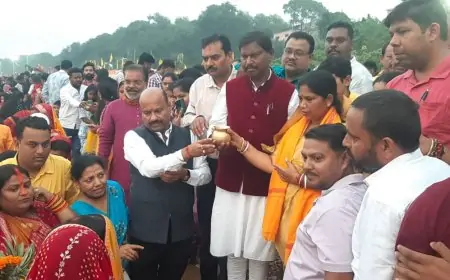 पोटका विधानसभा की भाजपा प्रत्याशी डॉ. मीरा मुंडा ने दिया भगवान भास्कर को अर्घ, छठ पूजा पर की सुख-शांति की कामना
