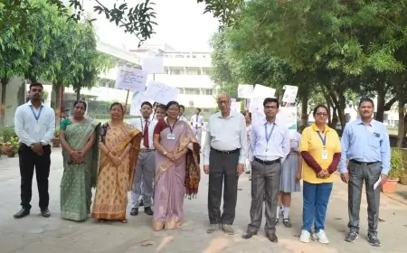 मतदान के लिए घाटशिला में छात्रों ने निकाली जागरूकता रैली, संत नंदलाल स्मृति विद्या मंदिर का पहल