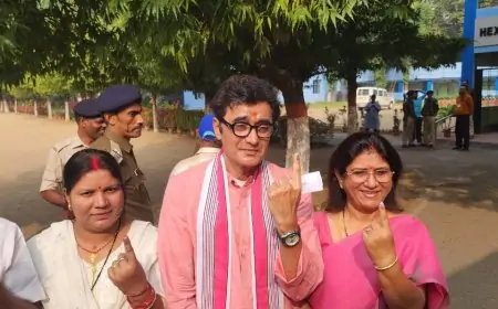 Jamshedpur ELECTION : मतदान से पहले हनुमान मंदिर में Congress उम्मीदवार Dr. Ajay Kumar ने की पूजा, जनता से की मतदान की अपील