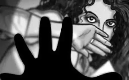 Karnataka Crime: बेलगाम में महिला के साथ सड़क पर हैवानियत, सरेआम फाड़े कपड़े