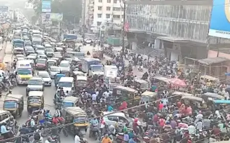 Mango Jam: मानगो में जाम का कहर, फ्लाईओवर निर्माण से और बढ़ी परेशानी!