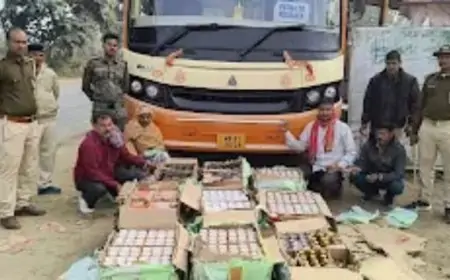 Nawada Bust: कोलकाता-पटना बस से 387 लीटर विदेशी शराब जब्त, चार तस्कर गिरफ्तार
