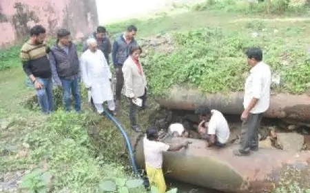 Dhanbad Crisis: झरिया में पाइप लाइन लीकेज से जलापूर्ति ठप, लोग परेशान – मरम्मत के बाद आज से होगी आपूर्ति