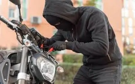 Jamshedpur Bike Theft: बढ़ती चोरियों से दहशत में लोग, उलीडीह से एक और बाइक गायब