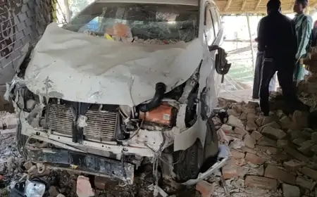 West Singhbhum Road Accident: चक्रधरपुर-चाईबासा मार्ग पर दर्दनाक हादसा, एडीआरएम के चालक की मौत