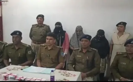 Adityapur Police Raid: पुलिस ने मुस्लिम बस्ती में छापेमारी कर ब्राउन शुगर के साथ तीन महिलाओं को पकड़ा,बरामद की गई कीमत सात लाख रुपए