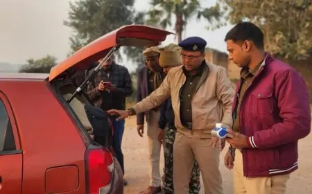 Nawada: Traffic Rule Breakers पर चला SP का सख्त अभियान, सड़कों पर खुद काटे चालान