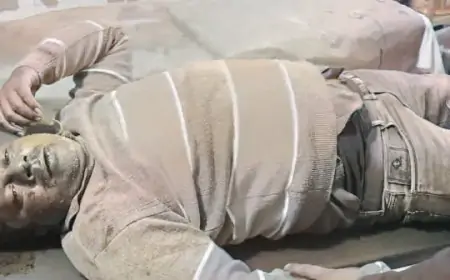 Saraikela Kandra Accident: मॉर्निंग वॉक कर रहे दिव्यांग की छड़ी से बाइक सवार को गंभीर चोटें, जानिए पूरा मामला