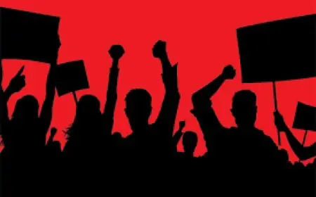 Ranchi Protest: JSSC कार्यालय के बाहर छात्रों का उग्र प्रदर्शन, प्रशासन अलर्ट