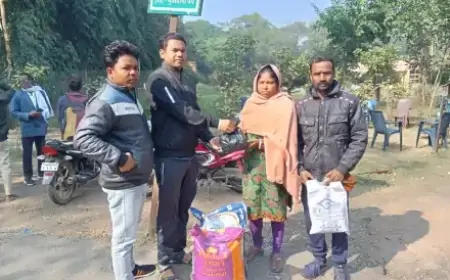 Ghatshila में BJP Leader: भाजपा नेता बाबू लाल सोरेन हार के बावजूद सेवा जारी, फरियादियों का लगा तांता