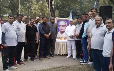 Jamshedpur Celebration: मजदूर नेता गोपेश्वर लाल दास की स्मृति में वॉलीबॉल टूर्नामेंट शुरू