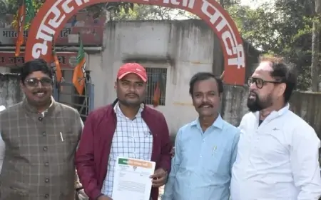 Jamshedpur BJP Resignation: भाजपा के सदस्यता अभियान में उभरे बगावती तेवर, देवेंद्र कुमार सिंह ने दिया इस्तीफा