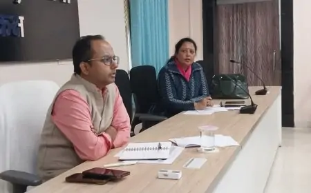 Nawada Inspection: नवादा में आंगनबाड़ी केंद्रों की जांच पर डीएम ने दिया जोर, योजनाओं पर सख्त निर्देश